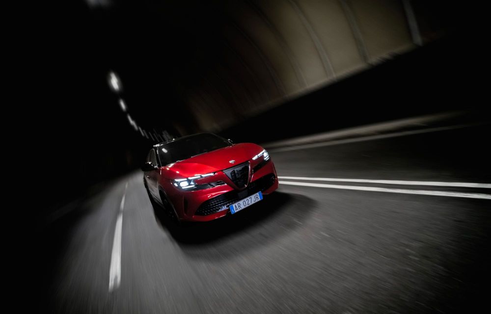 Îmbunătățiri pentru gama Alfa Romeo: interior de calitate superioară pentru Junior - Poza 2