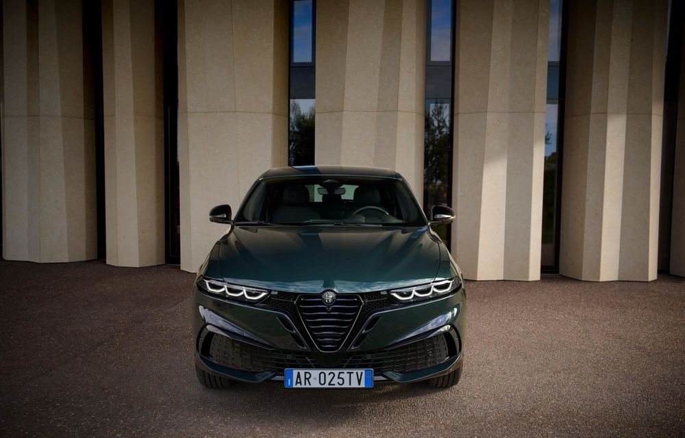 Îmbunătățiri pentru gama Alfa Romeo: interior de calitate superioară pentru Junior - Poza 8