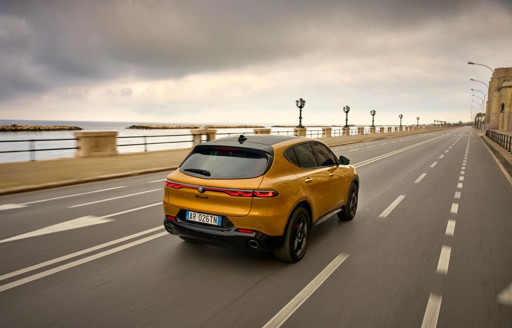Îmbunătățiri pentru gama Alfa Romeo: interior de calitate superioară pentru Junior - Poza 11