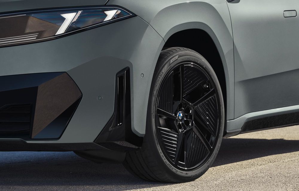 Noul BMW iX4: SUV coupe electric cu autonomie de până la 830 km - Poza 73 Noul BMW iX4: SUV coupe electric cu autonomie de până la 830 km - Poza 73