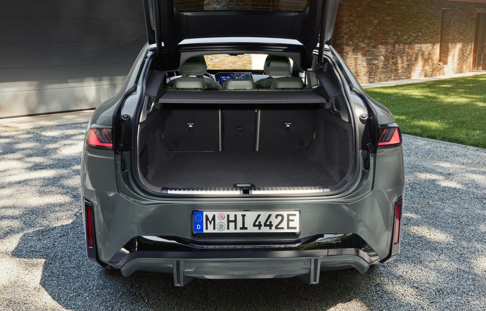 Noul BMW iX4: SUV coupe electric cu autonomie de până la 830 km - Poza 77 Noul BMW iX4: SUV coupe electric cu autonomie de până la 830 km - Poza 77