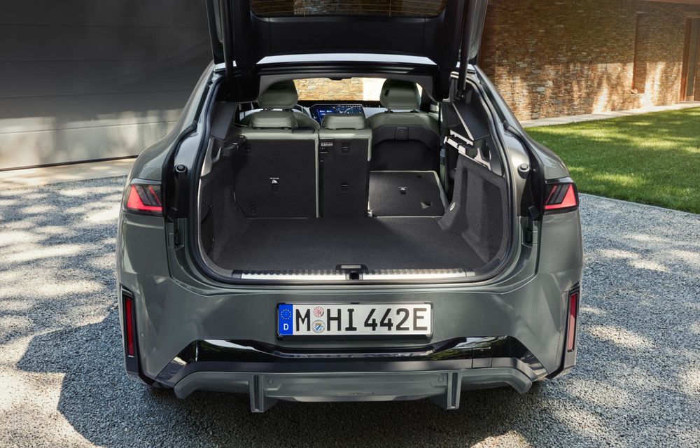 Noul BMW iX4: SUV coupe electric cu autonomie de până la 830 km - Poza 78 Noul BMW iX4: SUV coupe electric cu autonomie de până la 830 km - Poza 78
