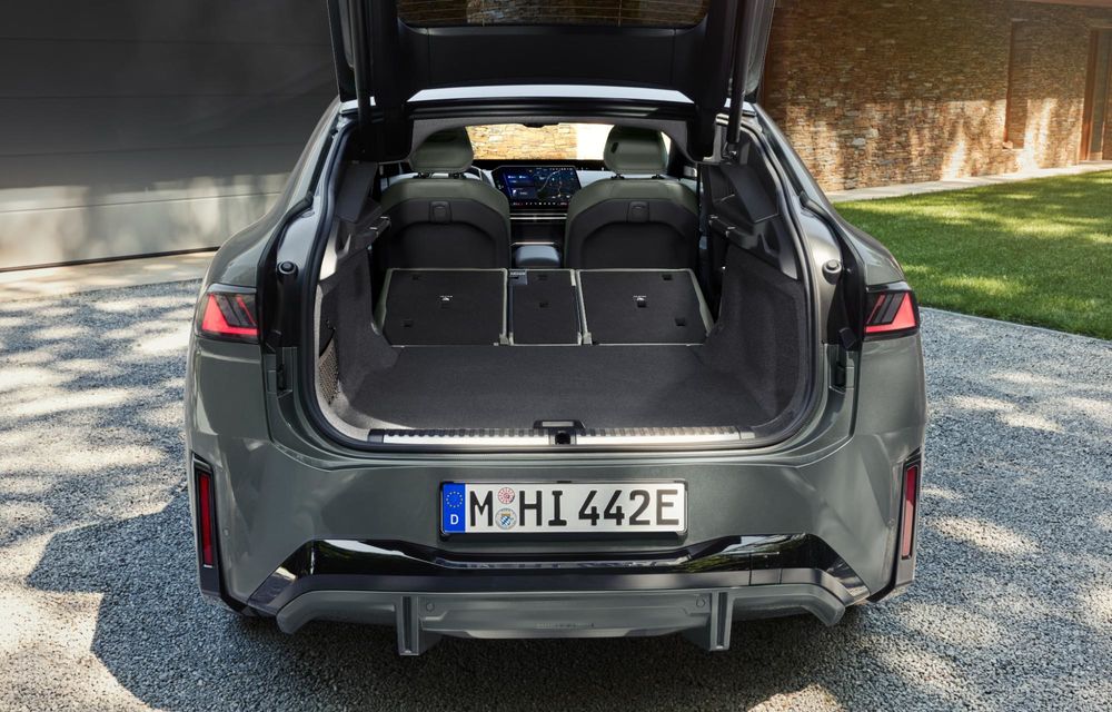 Noul BMW iX4: SUV coupe electric cu autonomie de până la 830 km - Poza 81 Noul BMW iX4: SUV coupe electric cu autonomie de până la 830 km - Poza 81