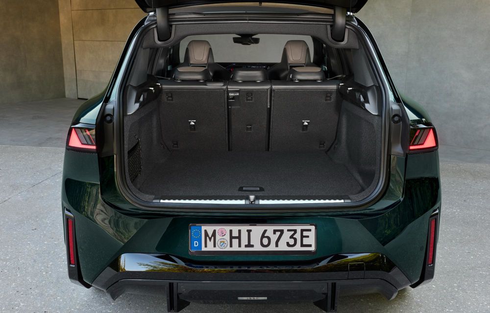 Noul BMW iX3 M60 xDrive: versiune de performanță cu 612 cai putere - Poza 14 Noul BMW iX3 M60 xDrive: versiune de performanță cu 612 cai putere - Poza 14