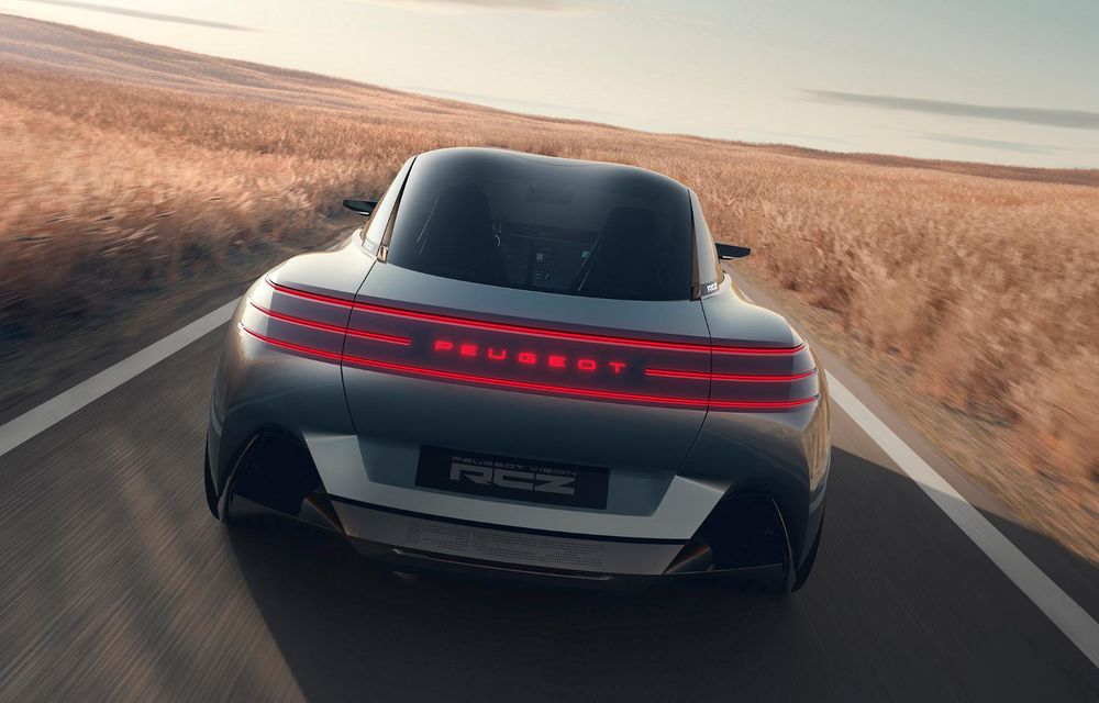 LIVE de la Paris: Peugeot RCZ Vision, dezvăluit: coupé sportiv electric cu 500 CP și baterie solid-state - Poza 12