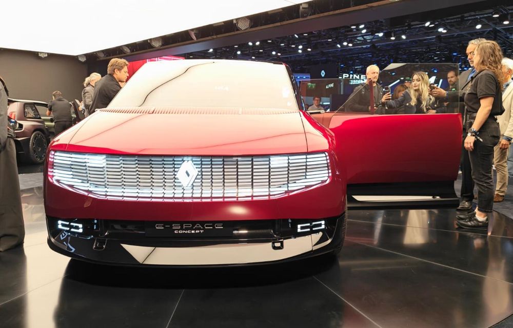 LIVE de la Paris: Noul concept Renault E-Space anunță revenirea movolumului sub formă electrică - Poza 26 LIVE de la Paris: Noul concept Renault E-Space anunță revenirea movolumului sub formă electrică - Poza 26