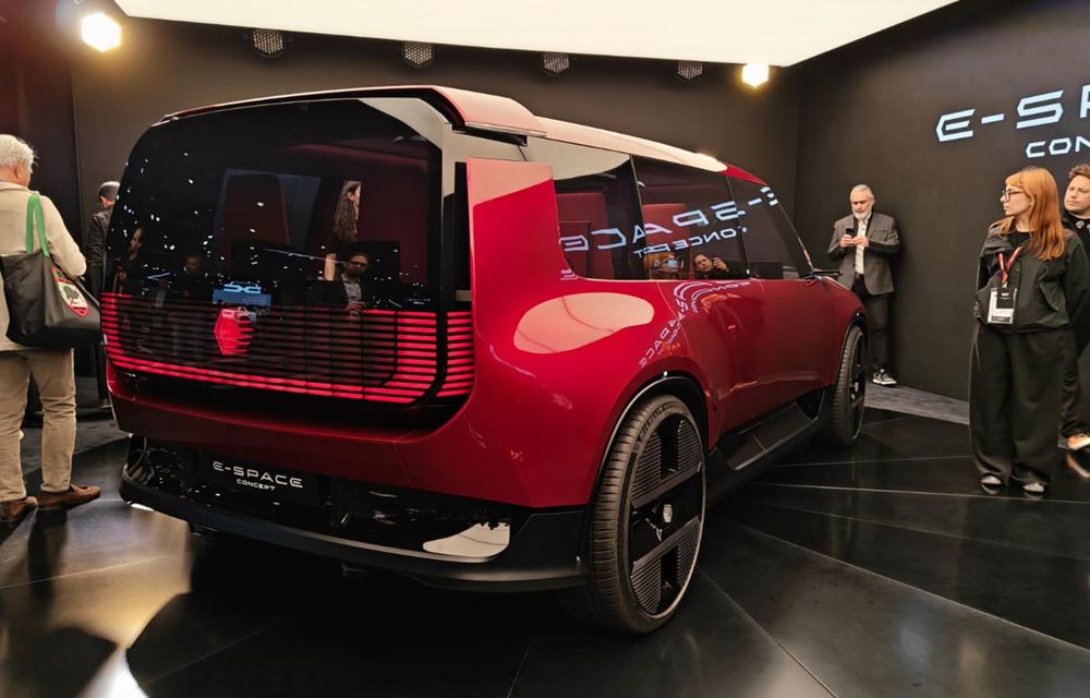 LIVE de la Paris: Noul concept Renault E-Space anunță revenirea movolumului sub formă electrică - Poza 29 LIVE de la Paris: Noul concept Renault E-Space anunță revenirea movolumului sub formă electrică - Poza 29