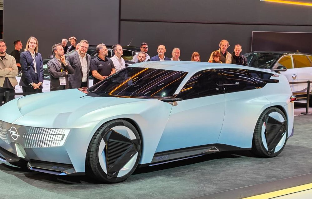LIVE de la Paris: Opel STX, concept care anunță cum vor arăta viitoarele break-uri ale mărcii - Poza 15 LIVE de la Paris: Opel STX, concept care anunță cum vor arăta viitoarele break-uri ale mărcii - Poza 15
