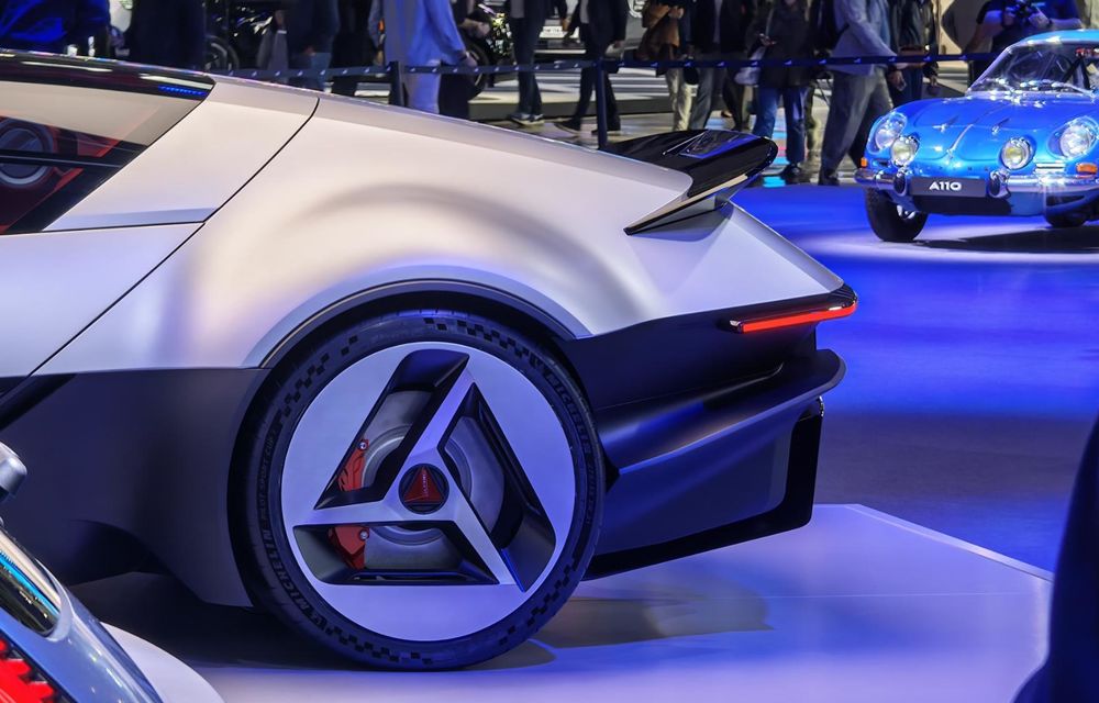 LIVE de la Paris: Conceptul Alpine A310 Vision celebrează 55 de ani de la debutul modelului original - Poza 20 LIVE de la Paris: Conceptul Alpine A310 Vision celebrează 55 de ani de la debutul modelului original - Poza 20