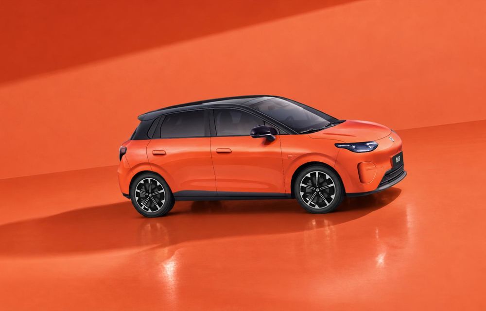 LIVE de la Paris: Noul Leapmotor B03 ajunge în Europa. Model electric cu 390 km autonomie - Poza 2 LIVE de la Paris: Noul Leapmotor B03 ajunge în Europa. Model electric cu 390 km autonomie - Poza 2