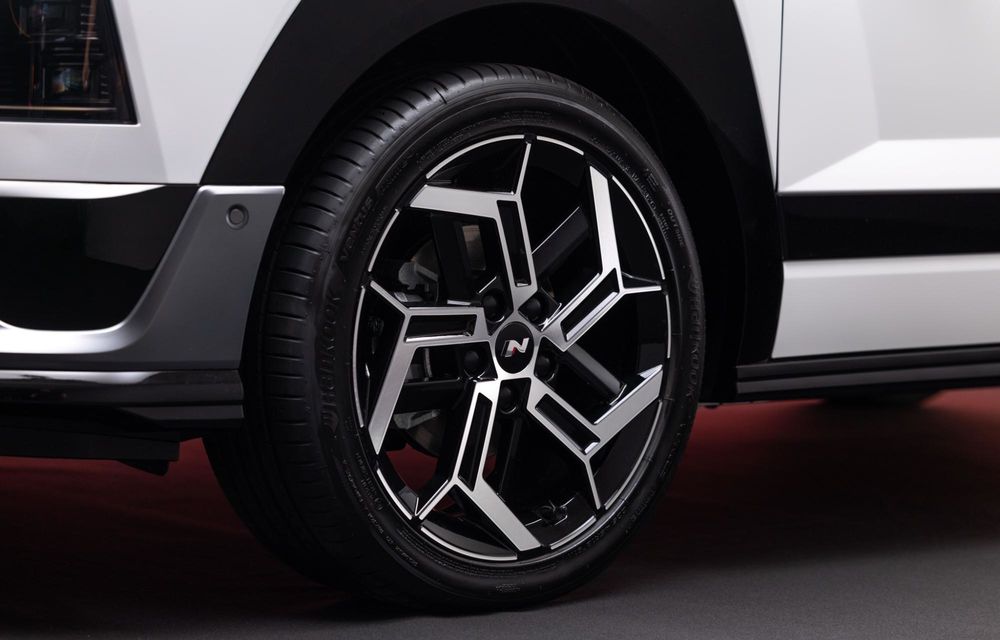 Noul Hyundai Bayon: în premieră, disponibil cu motor full hibrid - Poza 11 Noul Hyundai Bayon: în premieră, disponibil cu motor full hibrid - Poza 11