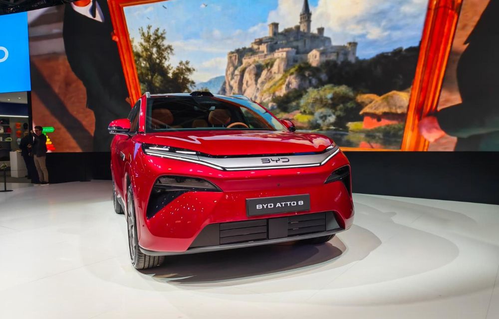 LIVE de la Paris: BYD Atto 8, noul etalon al mărcii în Europa: încărcare în doar 9 minute - Poza 10 LIVE de la Paris: BYD Atto 8, noul etalon al mărcii în Europa: încărcare în doar 9 minute - Poza 10