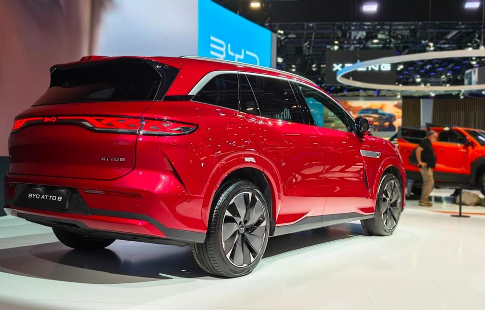 LIVE de la Paris: BYD Atto 8, noul etalon al mărcii în Europa: încărcare în doar 9 minute - Poza 12 LIVE de la Paris: BYD Atto 8, noul etalon al mărcii în Europa: încărcare în doar 9 minute - Poza 12