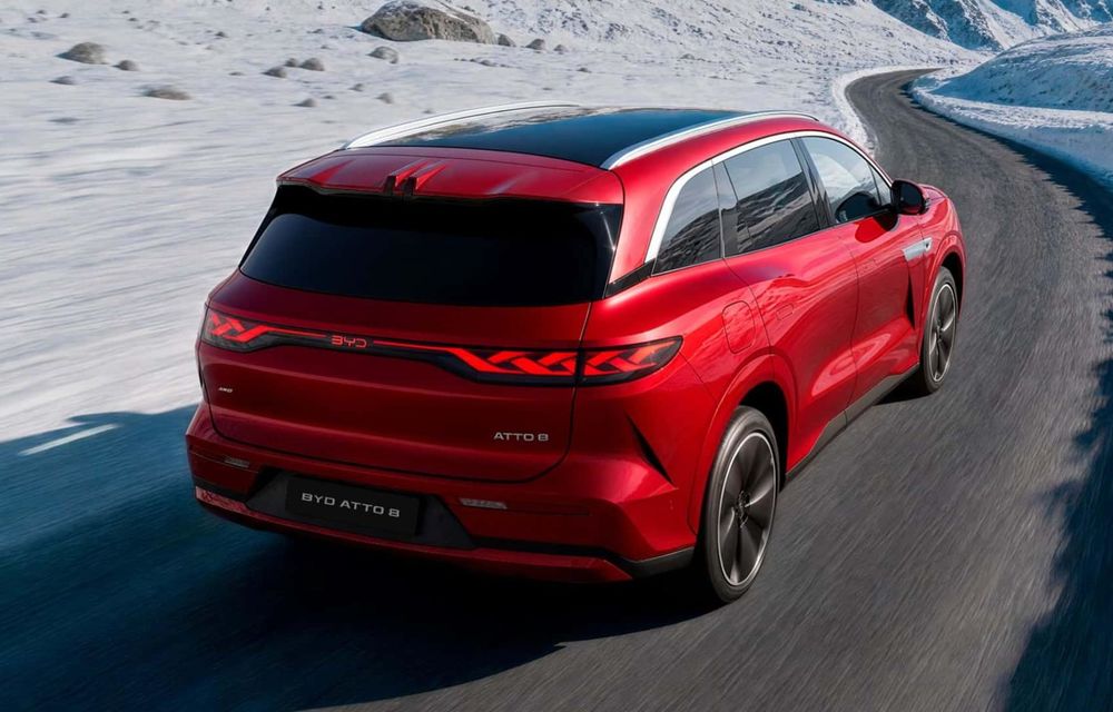 BYD Atto 8, noul etalon al mărcii în Europa: încărcare în doar 9 minute - Poza 5 BYD Atto 8, noul etalon al mărcii în Europa: încărcare în doar 9 minute - Poza 5
