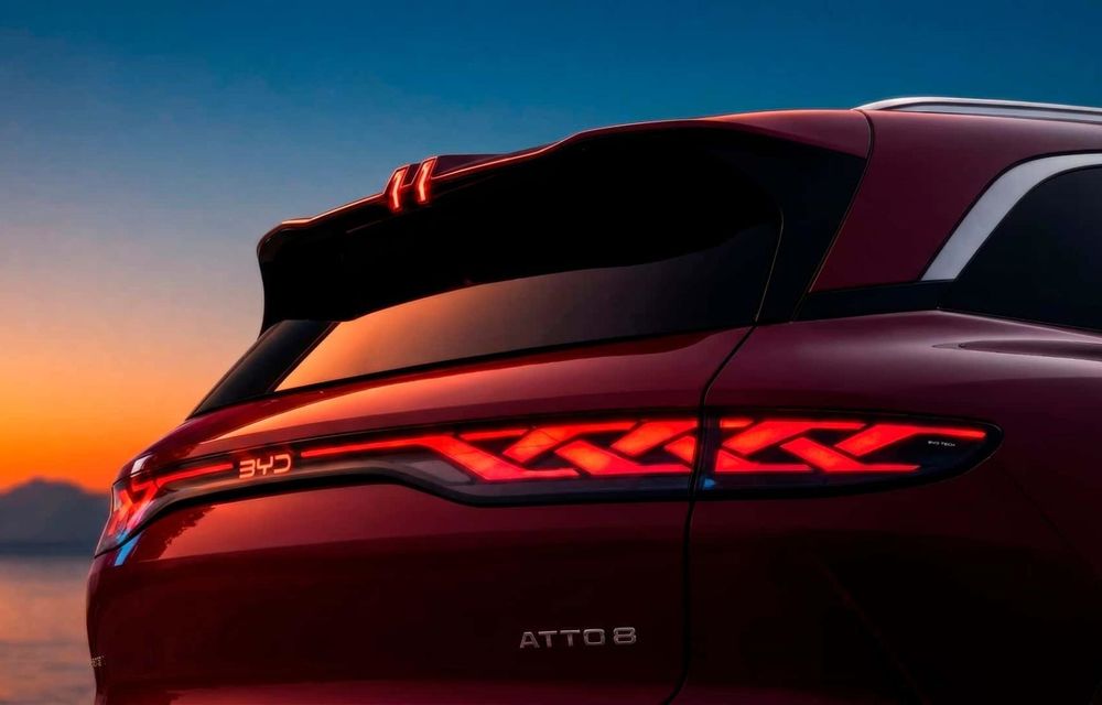 BYD Atto 8, noul etalon al mărcii în Europa: încărcare în doar 9 minute - Poza 6 BYD Atto 8, noul etalon al mărcii în Europa: încărcare în doar 9 minute - Poza 6