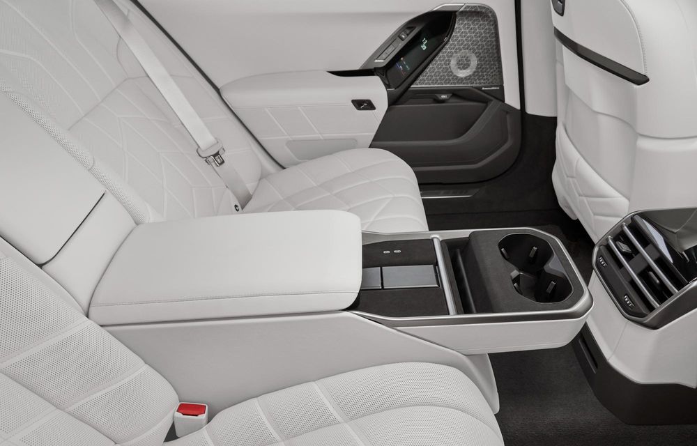 Noul BMW Concept 7 Protection, versiune blindată pentru Seria 7 - Poza 16 Noul BMW Concept 7 Protection, versiune blindată pentru Seria 7 - Poza 16