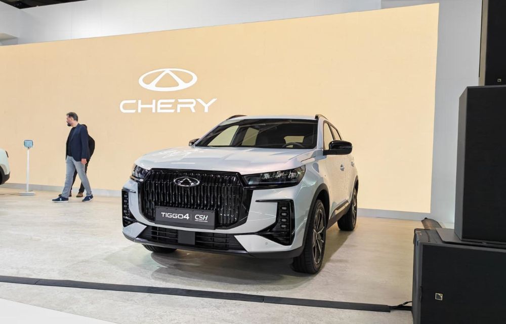 LIVE de la Paris: Primele imagini cu noul Chery Tiggo 4 facelift - Poza 3 LIVE de la Paris: Primele imagini cu noul Chery Tiggo 4 facelift - Poza 3