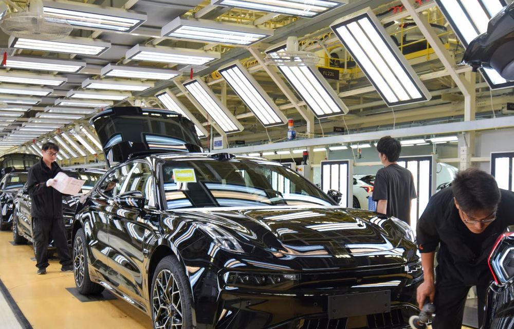 UE și China limitează importurile de mașini hibride chinezești la 350.000 de unități pe an - Poza 2 UE și China limitează importurile de mașini hibride chinezești la 350.000 de unități pe an - Poza 2