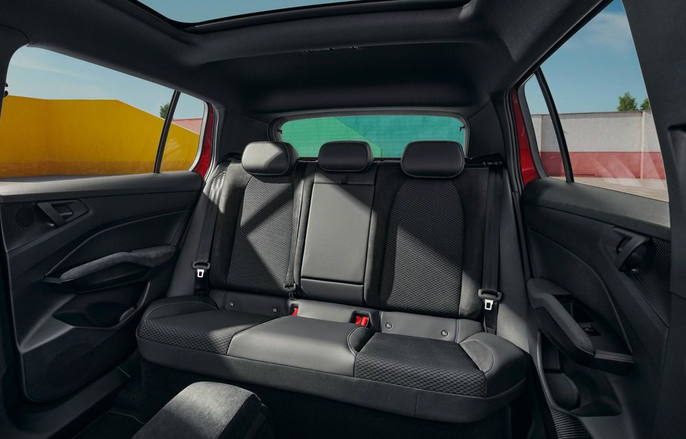 Noua Skoda Epiq Sportline: faruri LED Matrix și plafon negru în standard - Poza 14