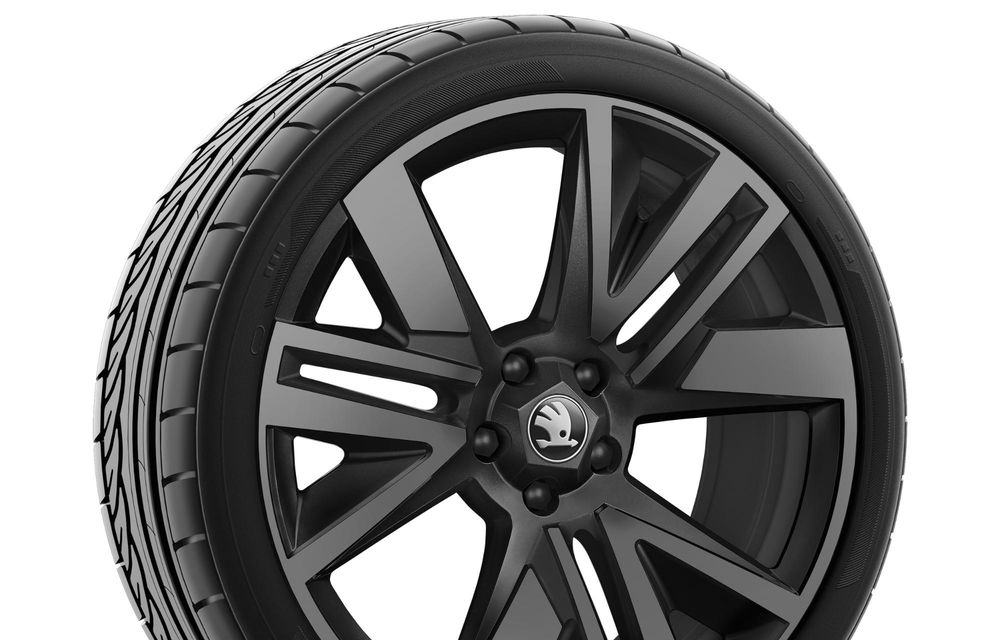 Noua Skoda Epiq Sportline: faruri LED Matrix și plafon negru în standard - Poza 16