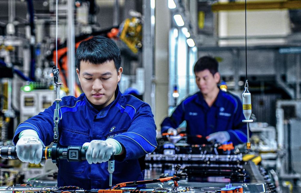BMW demarează producția noii generații de baterii în China - Poza 4 BMW demarează producția noii generații de baterii în China - Poza 4