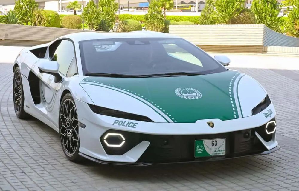 Poliția din Dubai își extinde flota de supercaruri cu noul Lamborghini Temerario - Poza 2