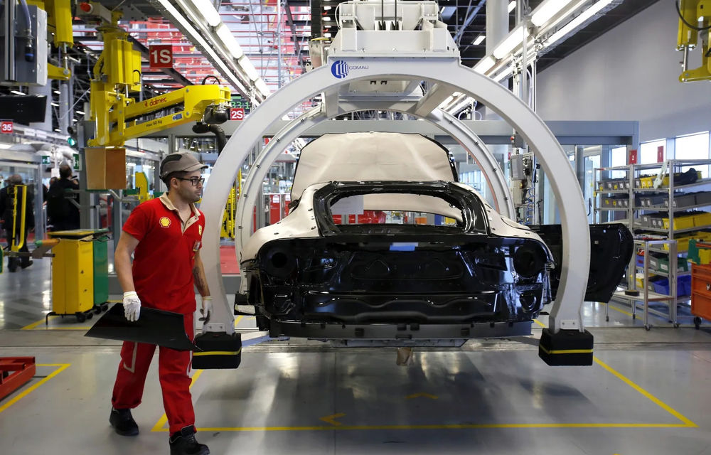 REPORTAJ din Maranello, acolo unde Ferrari este mai mult decât o mașină - Poza 21