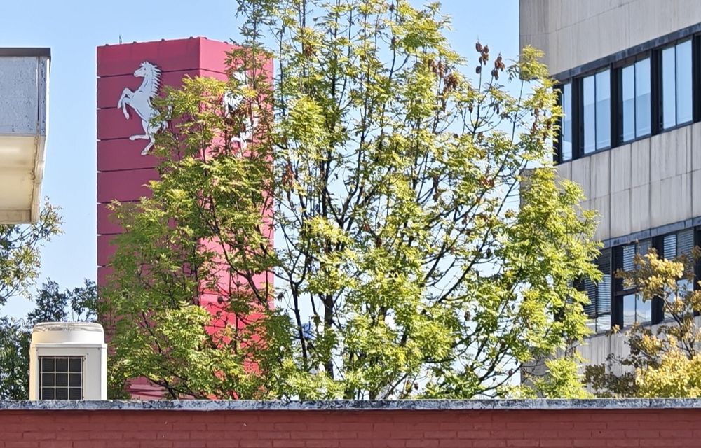 REPORTAJ din Maranello, acolo unde Ferrari este mai mult decât o mașină - Poza 4