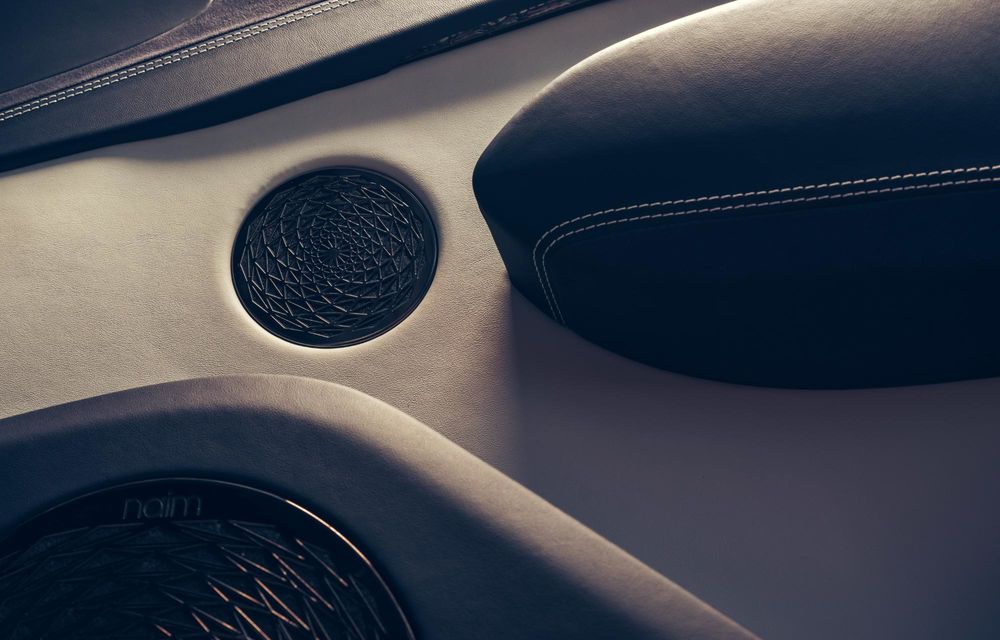 Bentley Torcal First Edition: ediție de lansare cu elemente din fibră de carbon - Poza 10 Bentley Torcal First Edition: ediție de lansare cu elemente din fibră de carbon - Poza 10