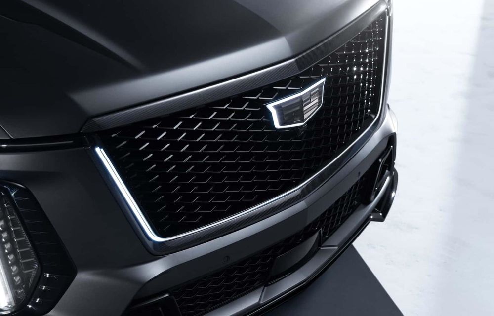 Cadillac sărbătorește 125 de ani cu o ediție specială pentru Escalade-V - Poza 4 Cadillac sărbătorește 125 de ani cu o ediție specială pentru Escalade-V - Poza 4