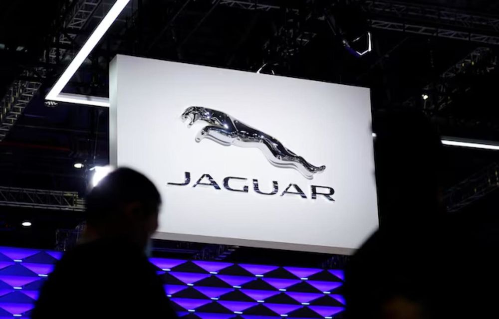 Aproape 94.000 de modele Range Rover, rechemate în service din cauza unei probleme la camera de marșarier - Poza 1
