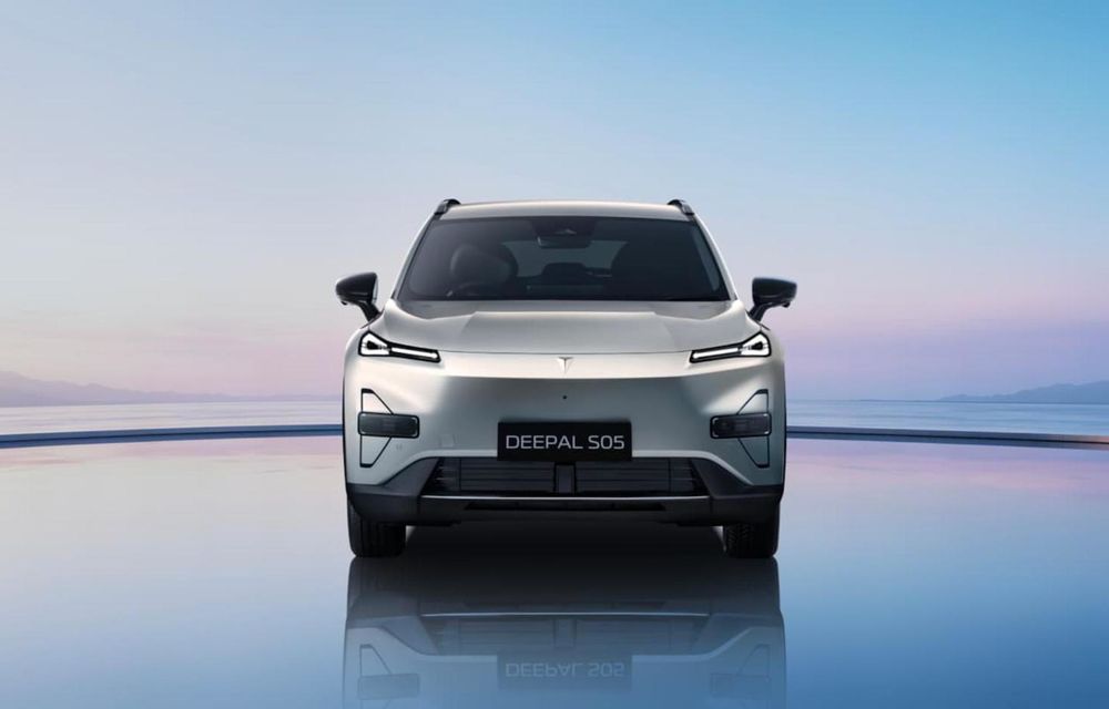Noul Changan Deepal S05 PHEV: SUV din China cu motor de 258 CP - Poza 1 Noul Changan Deepal S05 PHEV: SUV din China cu motor de 258 CP - Poza 1