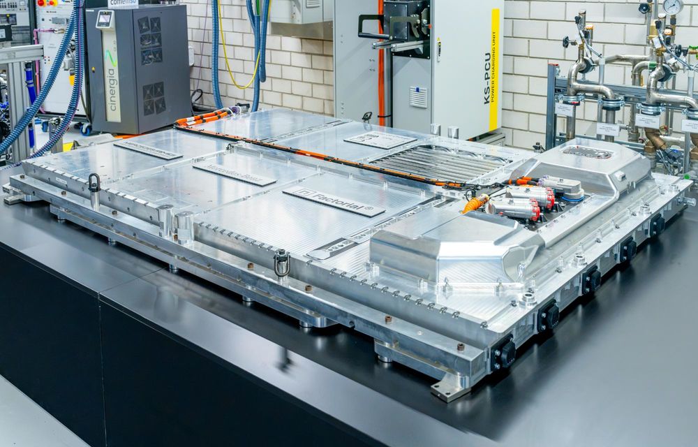 Mercedes-Benz dezvoltă o nouă generație de baterii pentru mașini electrice - Poza 3 Mercedes-Benz dezvoltă o nouă generație de baterii pentru mașini electrice - Poza 3