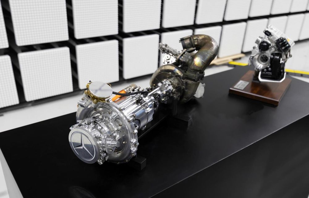 Mercedes-Benz: motor pe benzină nou cu turbocompresor electric - Poza 1 Mercedes-Benz: motor pe benzină nou cu turbocompresor electric - Poza 1