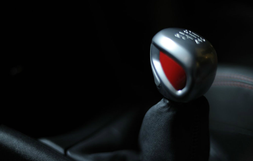 Peugeot 208 GTI a fost aprobat pentru producţie şi va avea două versiuni de putere - Poza 2