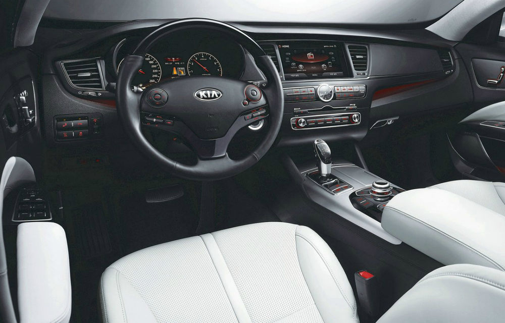 Kia K9, prima berlină premium a coreenilor, debutează în SUA cu un motor V8 - Poza 2