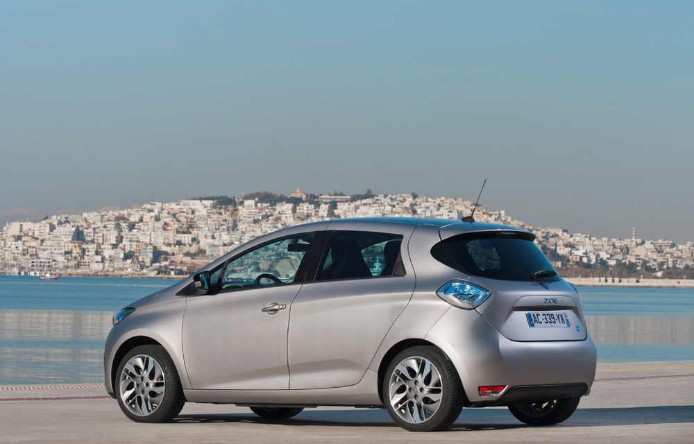 Modelul electric Renault Zoe a fost lansat oficial în România. Preţuri de la 20.900 de euro plus chiria lunară a bateriei - Poza 3