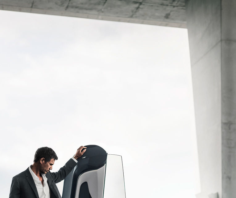 Mai bine mai târziu decât niciodată: BMW i8 Roadster va fi lansat în 2018, la 6 ani după prezentarea conceptului - Poza 2