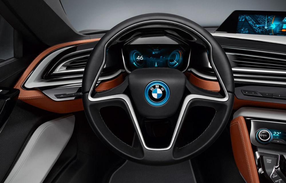 Decapotabila BMW i8 Spyder intră în producţie: 357 CP pentru versiunea cabrio a hibridului - Poza 2