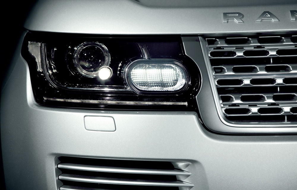 Mai puternic, mai tehnologizat: Range Rover primeşte un motor V6 supraalimentat de 340 CP şi funcţii de conducere semi-autonomă - Poza 2