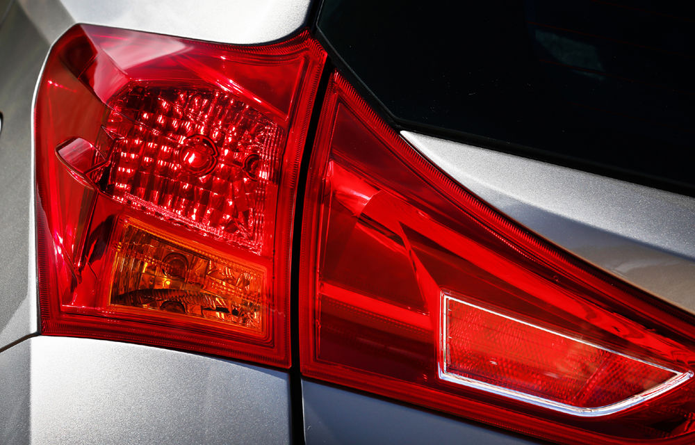 Noua generaţie a lui Toyota Auris a intrat în producţie - Poza 2