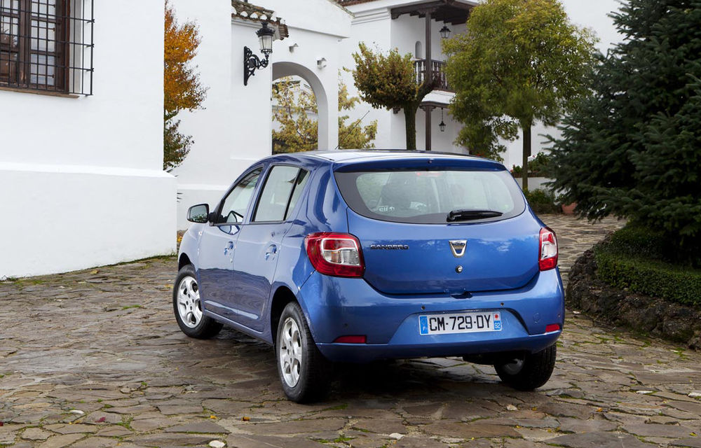 Pe primul loc: în aprilie, Dacia Sandero a fost cea mai vândută maşină către persoanele fizice în Franţa - Poza 2