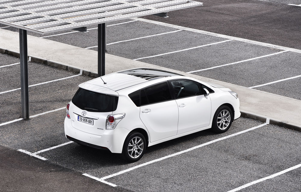 Toyota Verso - primele imagini oficiale ale faceliftului aşteptat la Paris - Poza 2