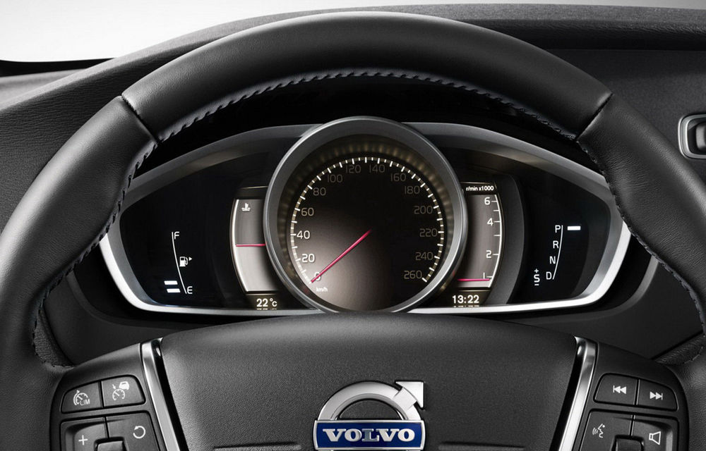 Volvo V40 Cross Country, noul crossover al suedezilor - Poza 2