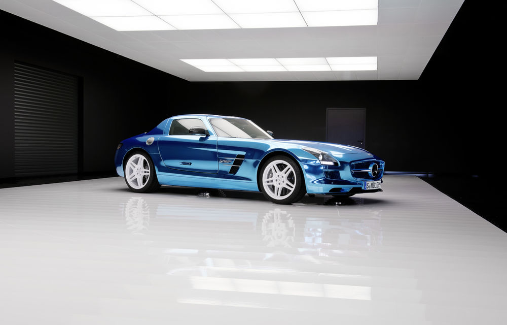 Mercedes-Benz SLS AMG Electric Drive a inspirat cea mai rapidă barcă electrică din lume - Poza 13