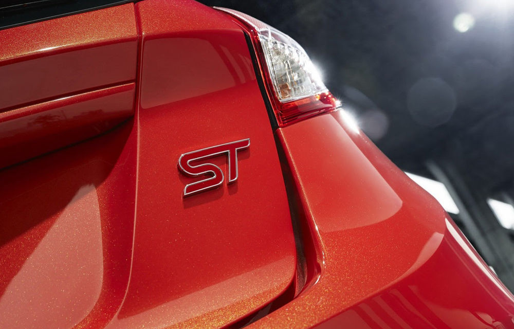 Ford Fiesta ST debutează la Los Angeles cu cinci uşi şi 200 cai putere - Poza 3