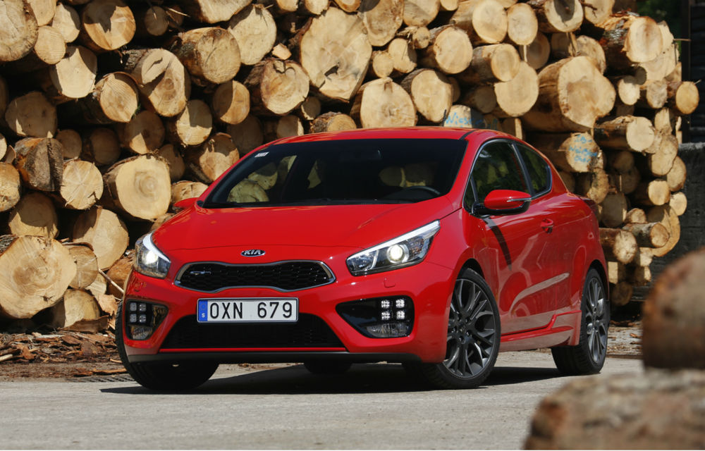 Preţuri Kia pro_cee`d GT în România: hot-hatch-ul coreean costă 20.650 de euro - Poza 2