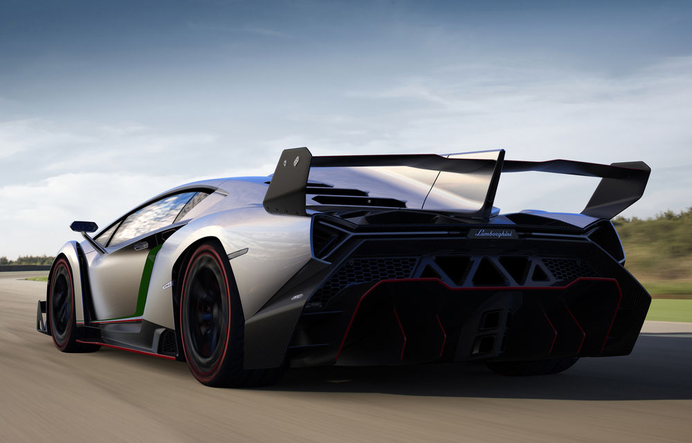 Lamborghini: &quot;Vom construi şi o versiune Roadster a lui Veneno&quot; - Poza 2