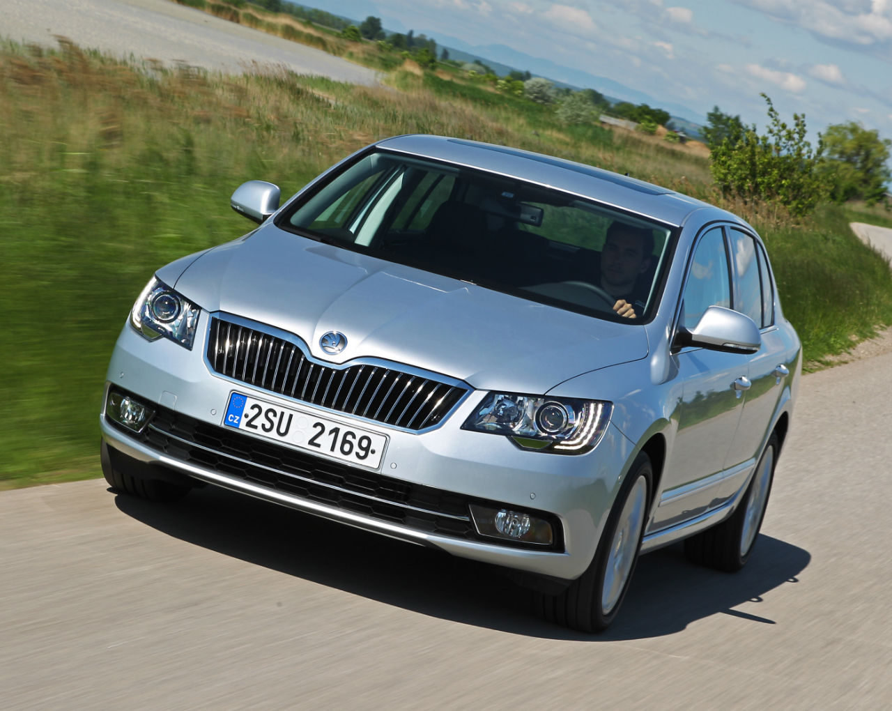 Шкода авито. Skoda Superb b6. Шкода Суперб 2013 2.0. Шкода Суперб кузов b6. Суперб 13 год.