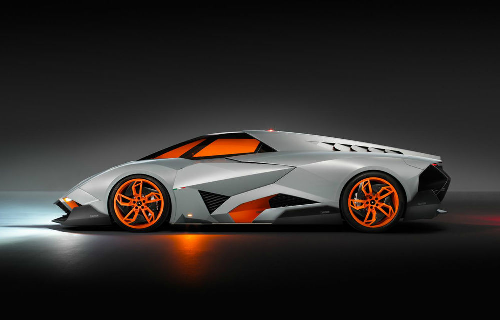 Lamborghini Egoista - conceptul unui supercar cu un singur loc - Poza 3